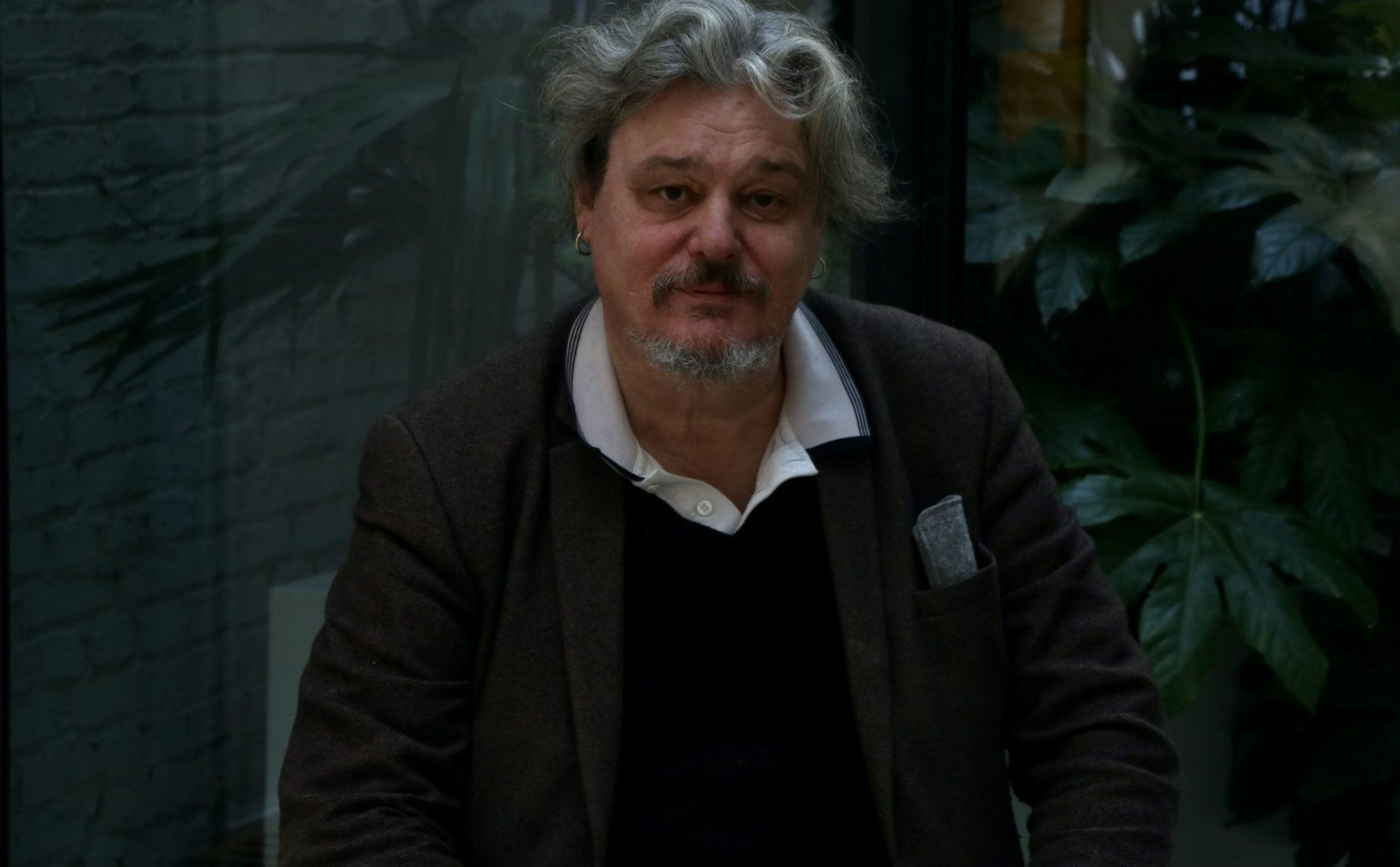 Painter Jan Van Imschoot: “My world is an illusion of liberty”