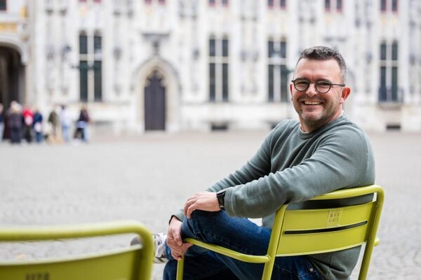 Brugse sportschepen nuanceert kritiek op stijgende zwembadprijzen