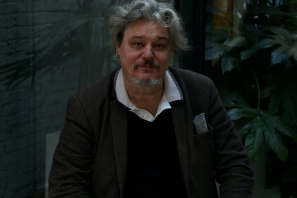 Painter Jan Van Imschoot: “My world is an illusion of liberty”