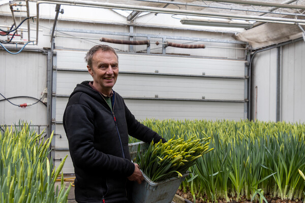 “Je moet maar zo zot zijn om het te doen”: waarom medewerkers tuinbouw moeilijk te vinden zijn