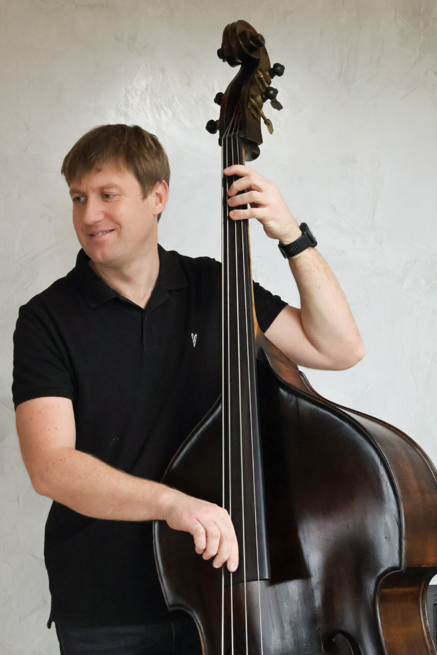 Piotr Górka playing his instrument – photo: Hanna Kuzia