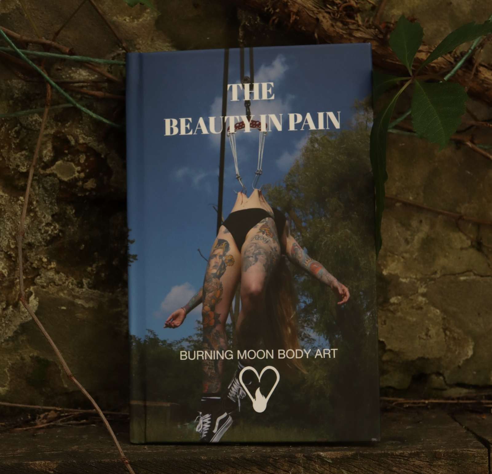 Het gewicht van loslaten: bodysuspension met Aiko